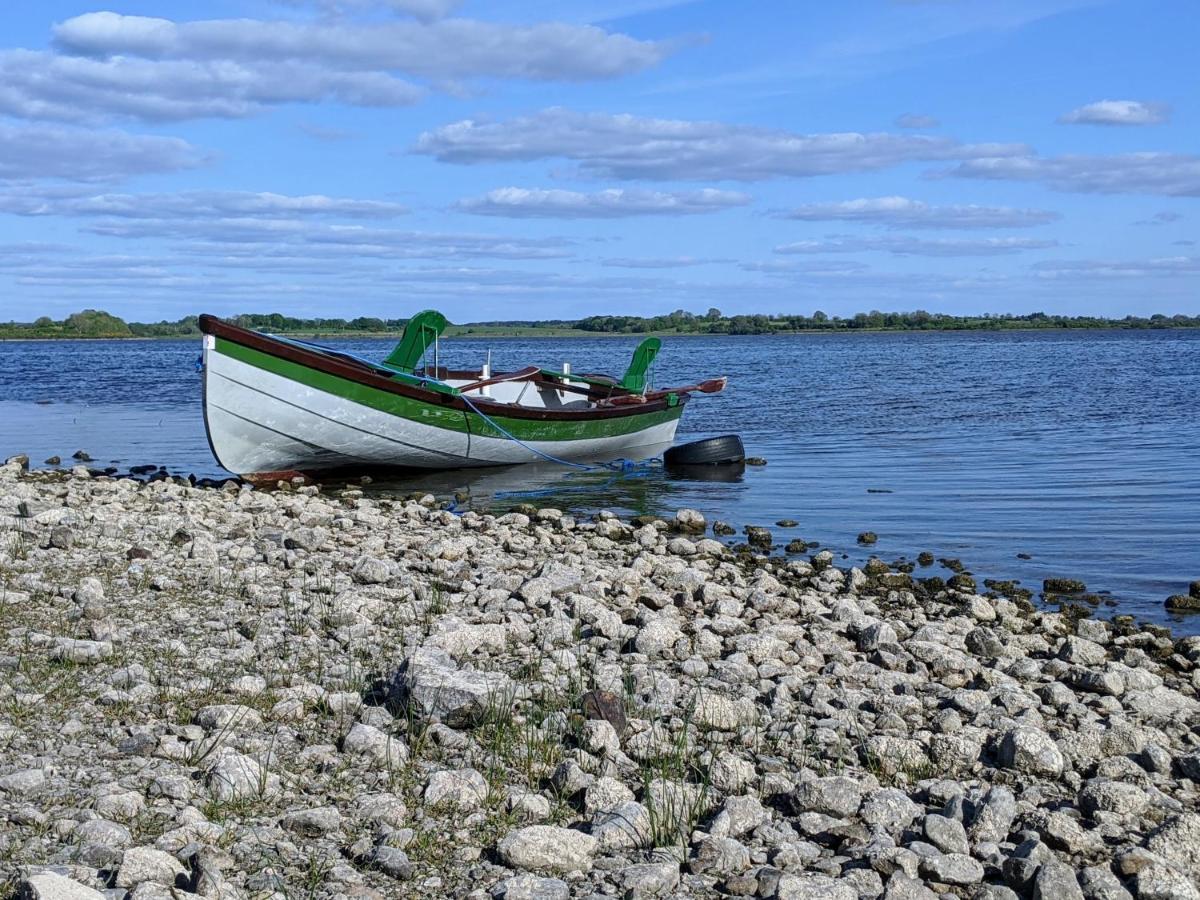 Lough Gara Lodge Self Catering Gorteen  エクステリア 写真